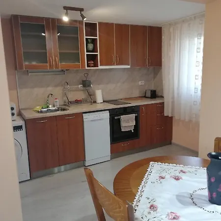 Apartment 6 Km. From The Airport *